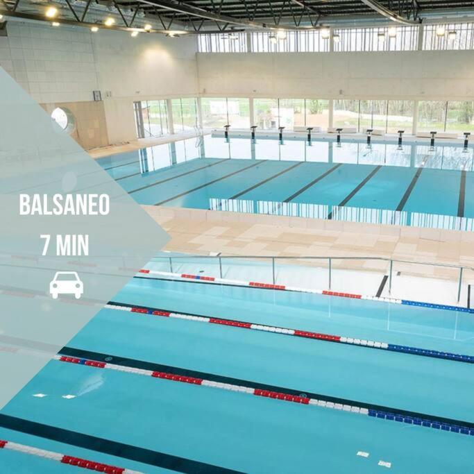 Le Voltaire • Proche Gare • Moderne Villa Châteauroux Buitenkant foto